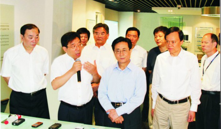 曾任中央书记处书记赵洪祝（时任浙江省委书记）；；；；；；中央政治局委员黄坤明（时任杭州市委书记）